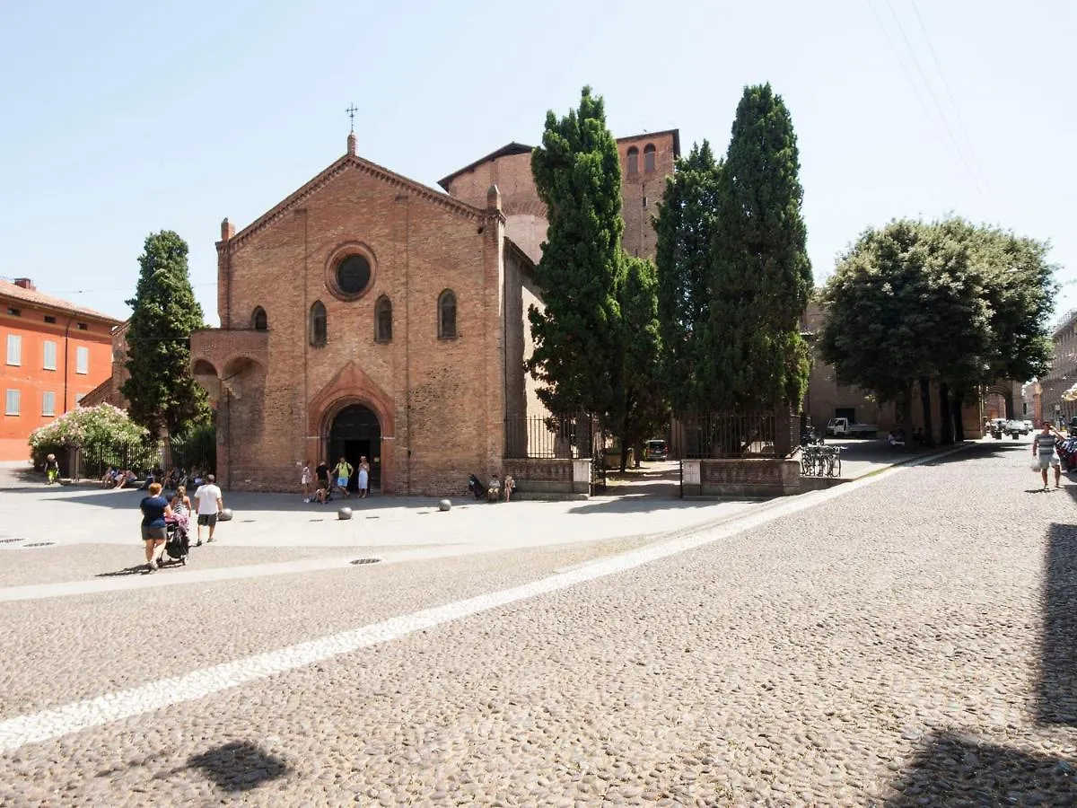 Ur Nest Santo Stefano B Daire Bolonya 0*,